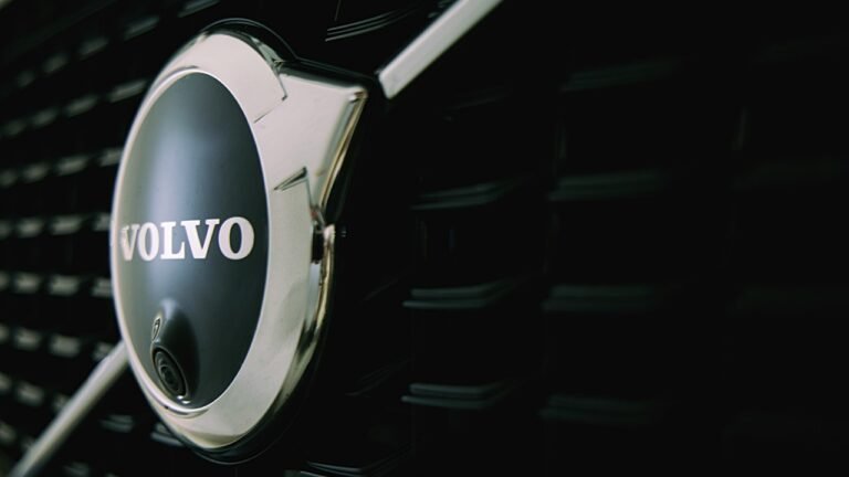 Logo de Volvo